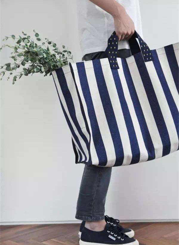 现在想买个防晒霜好用又便宜点的,想买个防晒霜哪种好呢