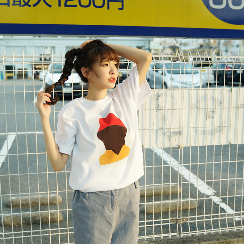 好搭款t恤必备款,穿搭中的万金油单品