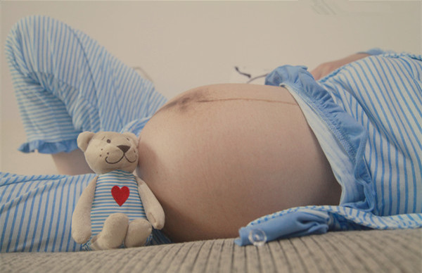 剖腹产轻松,剖腹产其实也是比较好的吧