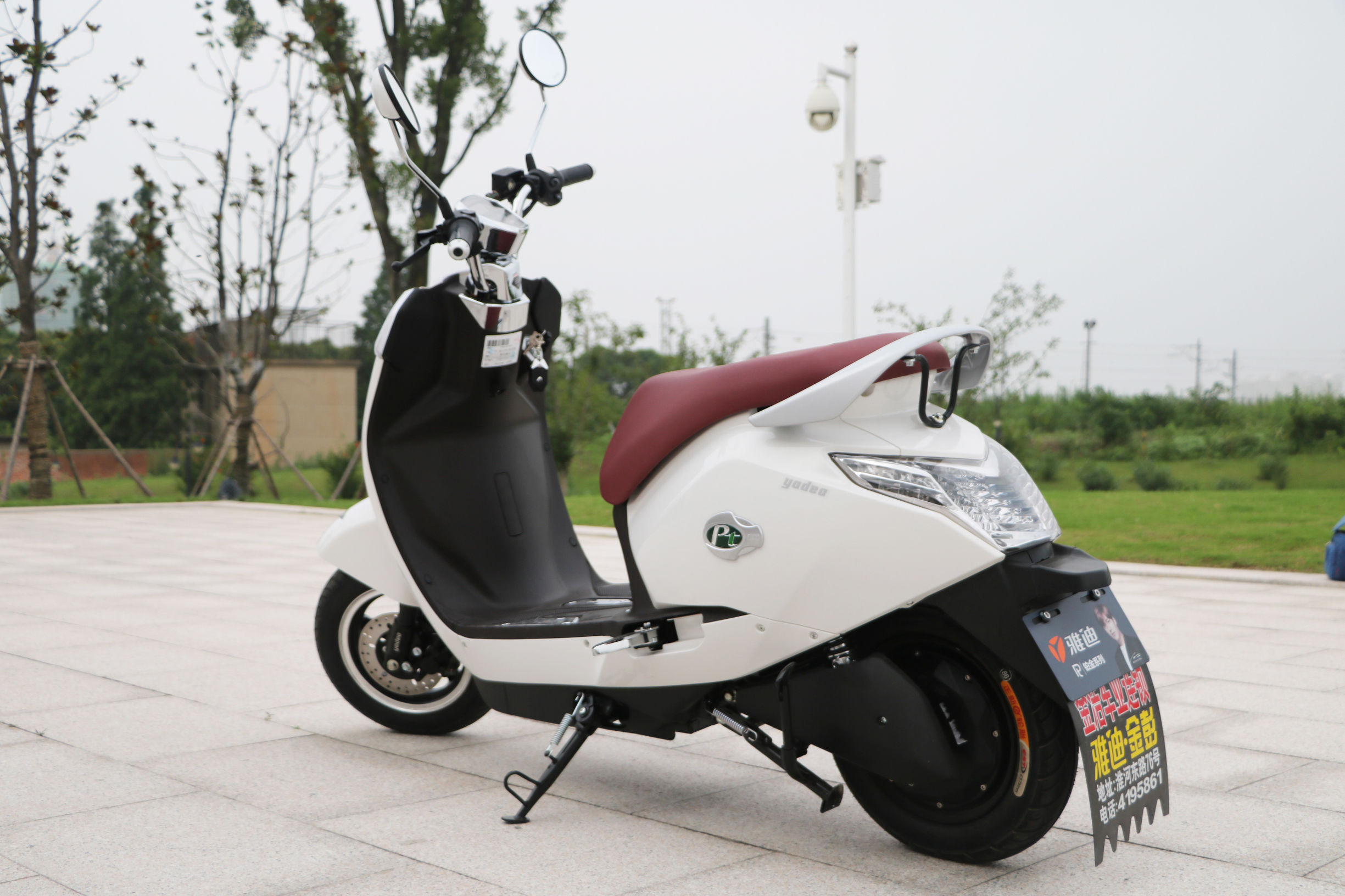 雅迪和小牛哪个更智能,雅迪比小牛更稳定