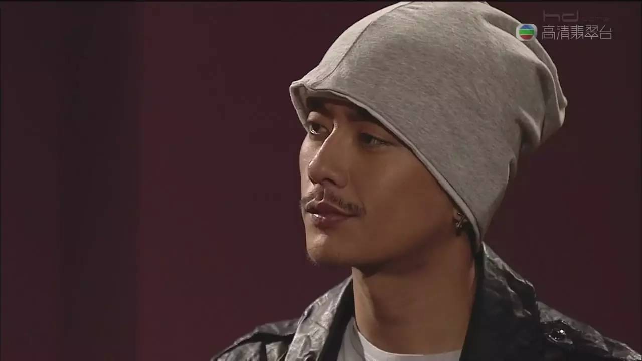 黄宗泽变小丑,黄宗泽摇身一变