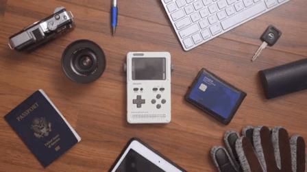 一台带你“穿越时空”的掌机!DIY属于你的像素游戏!