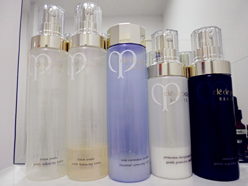 25岁到30岁女孩适合用什么护肤品,二十五岁女孩用什么护肤品合适