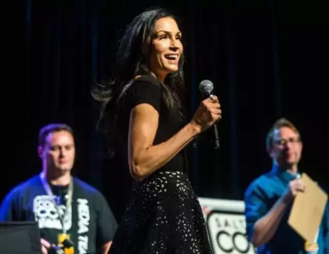 好久不见,凤凰扮演者法米克·詹森出席动漫展