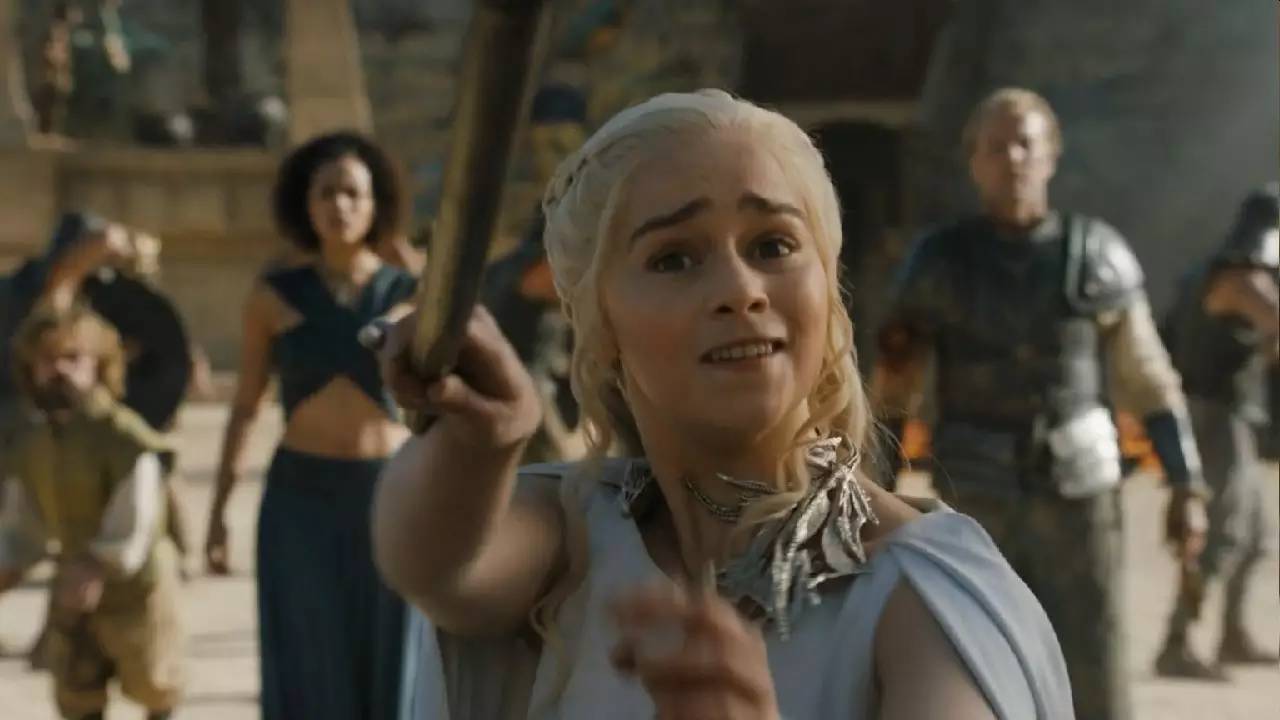 一人分饰两个角色电视剧推荐,一人分饰多角的历史剧