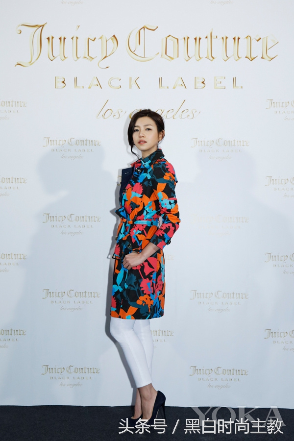 明星穿羊绒大衣戴围巾,juicycouture衣服哪些明星穿