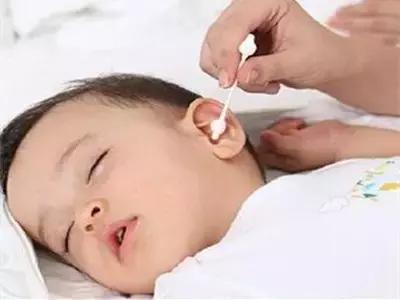 宝宝总是有黄色分泌物严重吗,宝宝有分泌物8个月