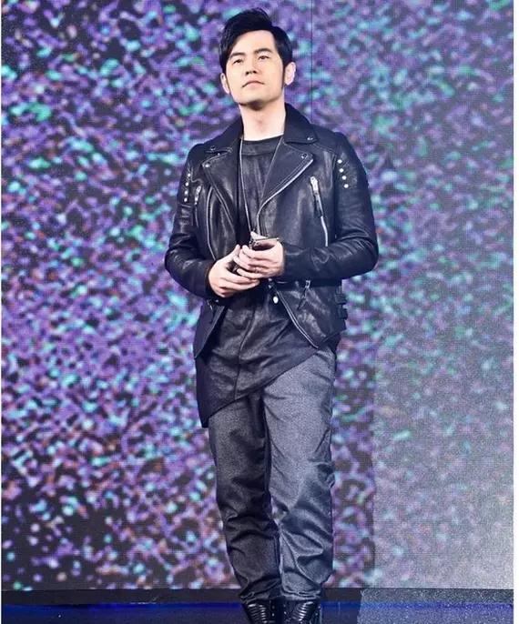 常规款皮夹克适合哪个季节穿,皮夹克什么季节穿合适