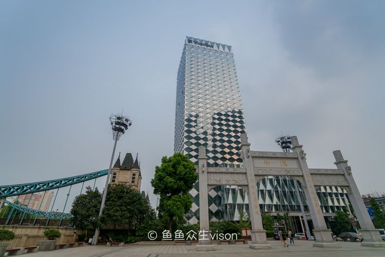 武汉的江汉路是中国最长的步行街,武汉最大最经典的步行街