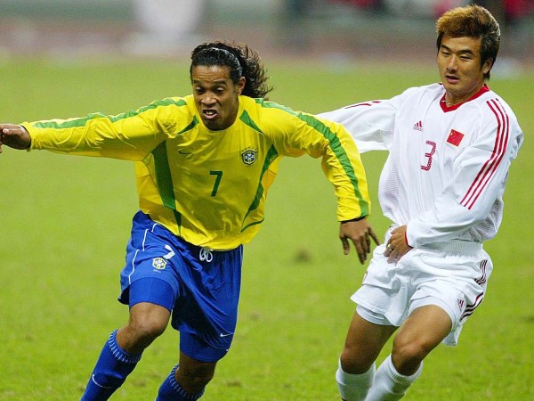 小罗征服伯纳乌全场,小罗征服皇家马德里球迷