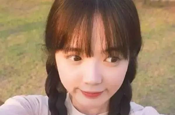 圆脸显瘦发型,圆脸留什么发型好看又时尚