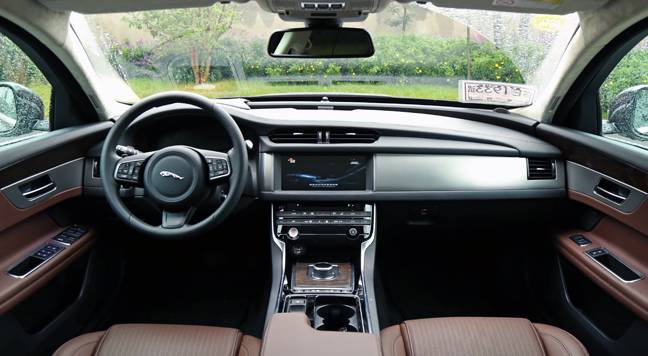 试驾最新款捷豹xfl,试驾捷豹xfl新车评网