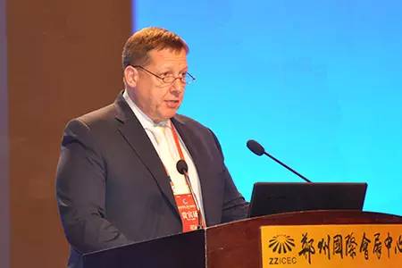 2016首届中国（郑州）国际期货论坛速递：稳步推进豆粕、白糖农产品期权试点期货护佑实体企业健康发展