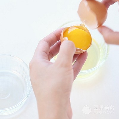 宝宝辅食牛肉蒸糕,奶糕甜点辅食