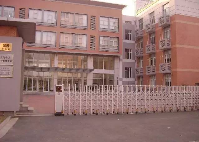 从毕业生去向，看魔都初中里的“四校八大二神仙”