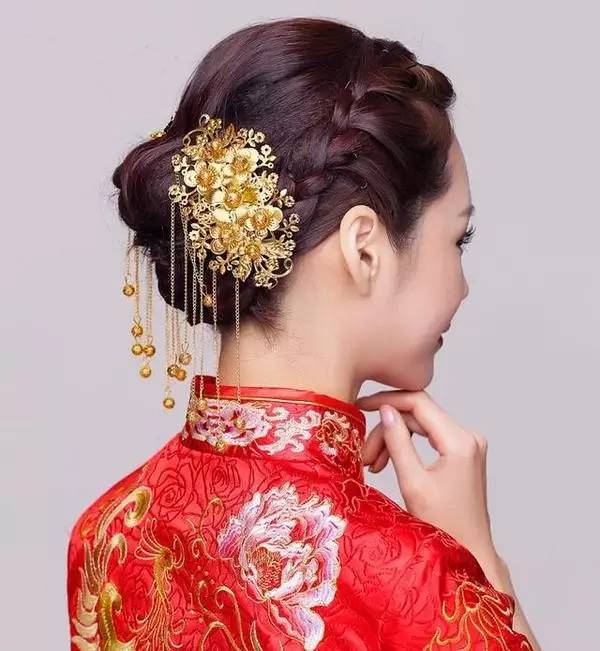 龙凤褂和秀禾服区别婚纱照,秀禾服和龙凤褂婚纱