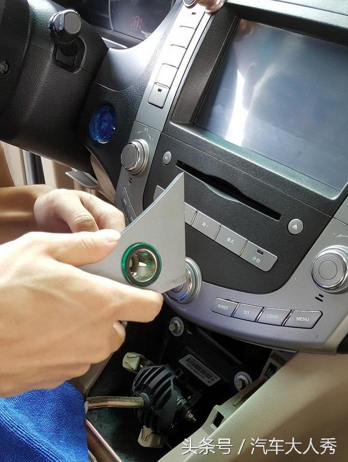 自己动手安装影音中控系统,自己安装车载大屏导航