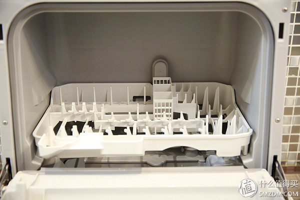 小厨房放集成灶冰箱洗碗机,小厨房如何装洗碗机和冰箱