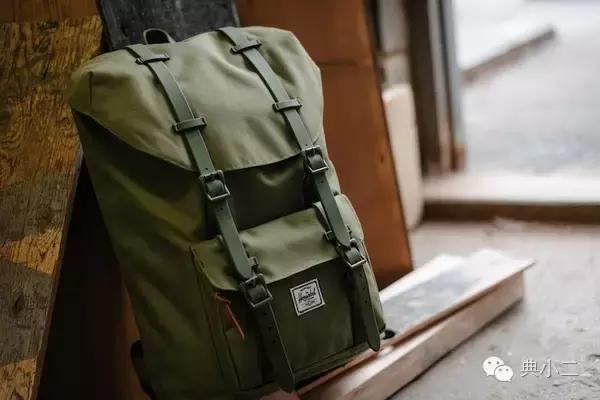 百搭皮质双肩包推荐小众高级感,颜值又高又好看的双肩包