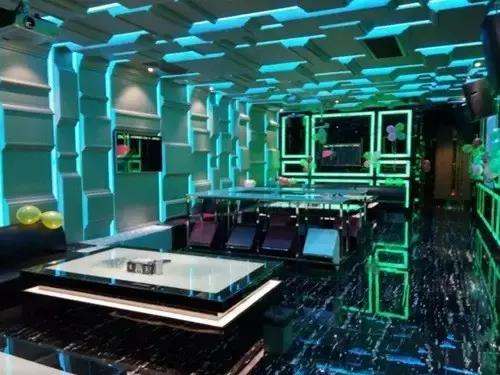 东方广场游玩推荐,国庆广场游玩攻略