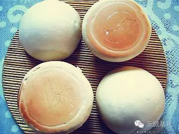 跟着影帝黄渤去尝尝青岛的美食