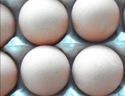 买鸡蛋打碎了什么征兆,鸡蛋生出来畸形的怎么回事