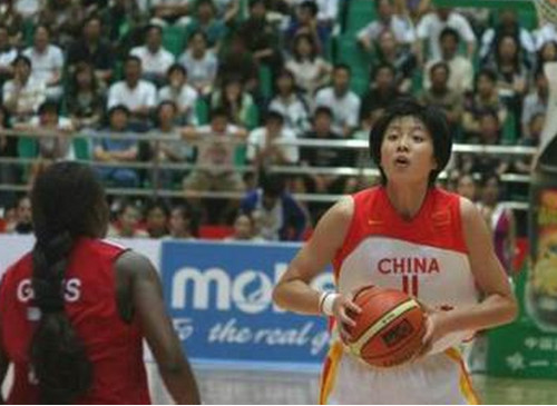 阿联11号球衣,阿联退役为啥是9号