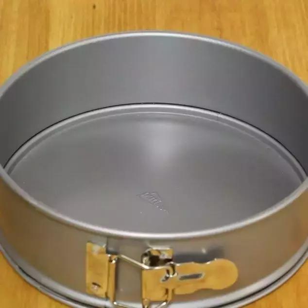 铁锅盖生锈怎么快速去除,铁锅生锈怎么办快速去除