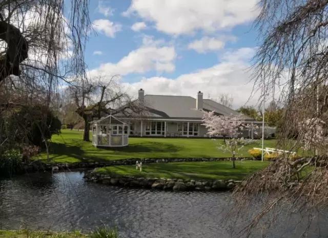 10万元在各国都能买什么,美国700万可以买什么