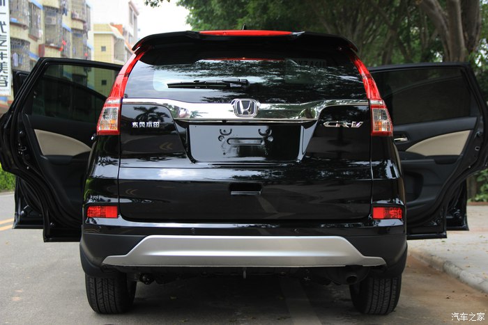 本田crv2016经典款详细配置图表,16年本田crv2.0两驱还值得买吗