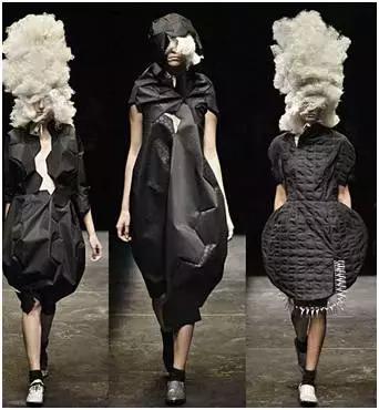 时日谈丨不仅仅是小红心川久保玲的解构主义风格探析