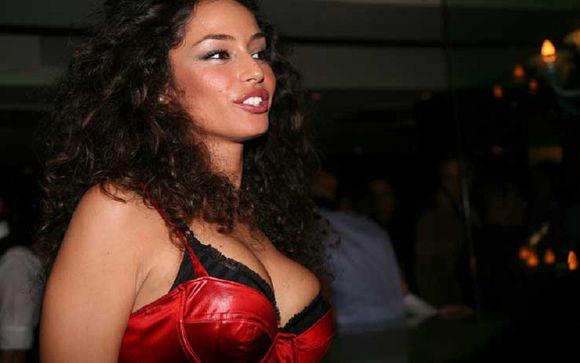 c罗梅西那些年错过的爱情,梅西看c罗的女儿