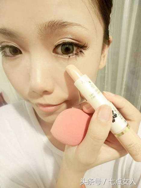 新手学化妆必备品和步骤,程十安推荐的新手化妆步骤