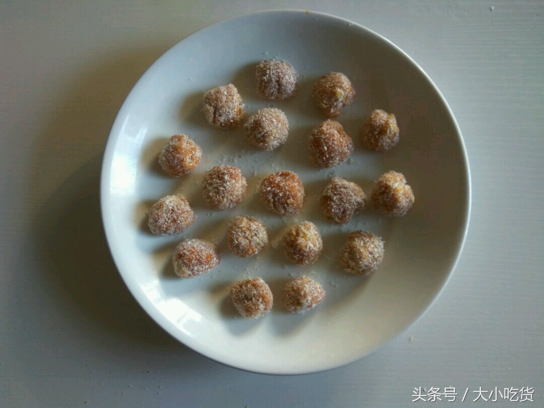 超级好吃的椰蓉球,香酥椰球香气四溢大人小孩都爱吃