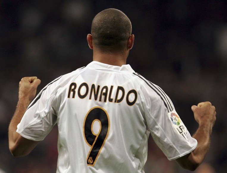 金色王朝罗纳尔多,76黄金一代罗纳尔多