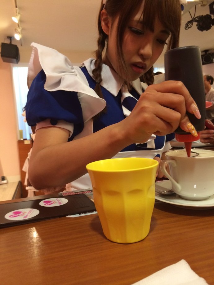 日本为什么流行女仆咖啡店,东京女仆咖啡店