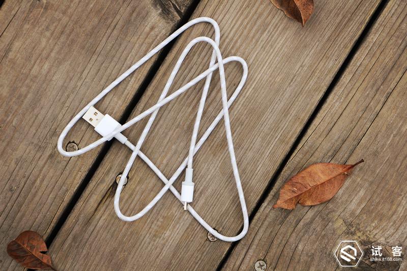 神奇蓝牙音箱,小小的蓝牙音箱