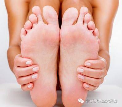 得脚气的原因,脚气的形成原因及治疗方法