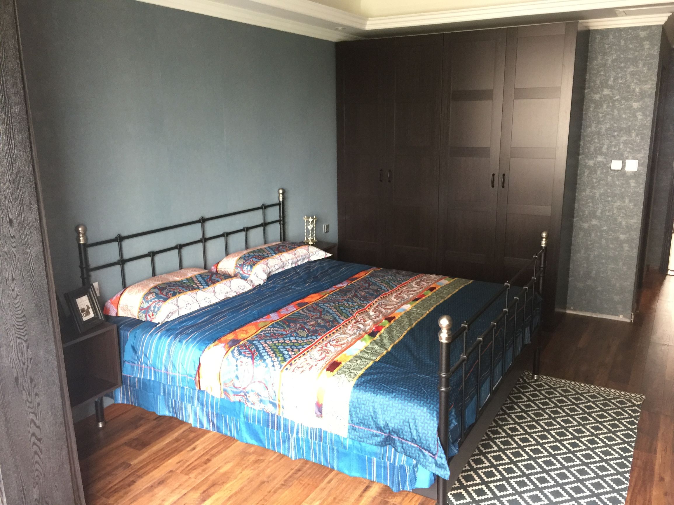 后现代风格客厅效果图,你想不到的老歌