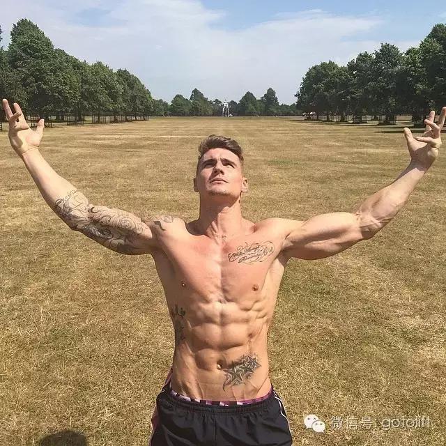 肌肉最猛而且非常帅的肌肉男,180斤胖子和180斤肌肉男对比图