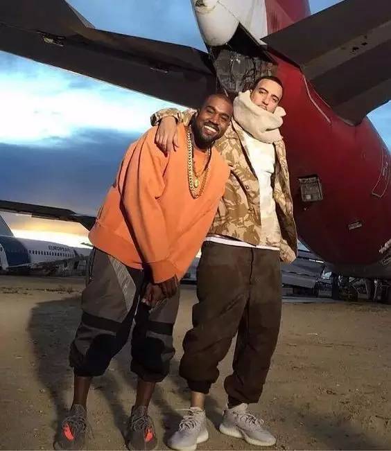 最近又有那么一双神鞋，你抽中了等于赚了一个月的工资