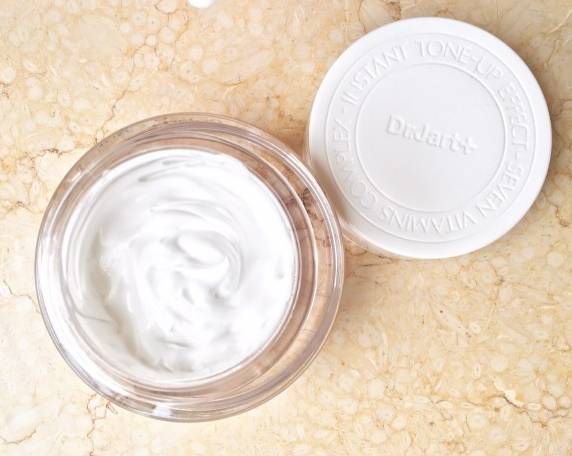 适合干皮的素颜霜和隔离霜,适合干皮的持久素颜霜