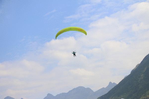 六枝牂牁江滑翔翼比赛,贵州六盘水国际滑翔伞