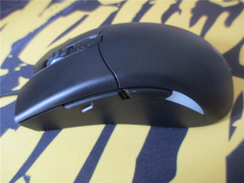 烧友评测剑指FPS市场，Ducky魔力能否再现？魔力鸭SECRETM游戏鼠标评测