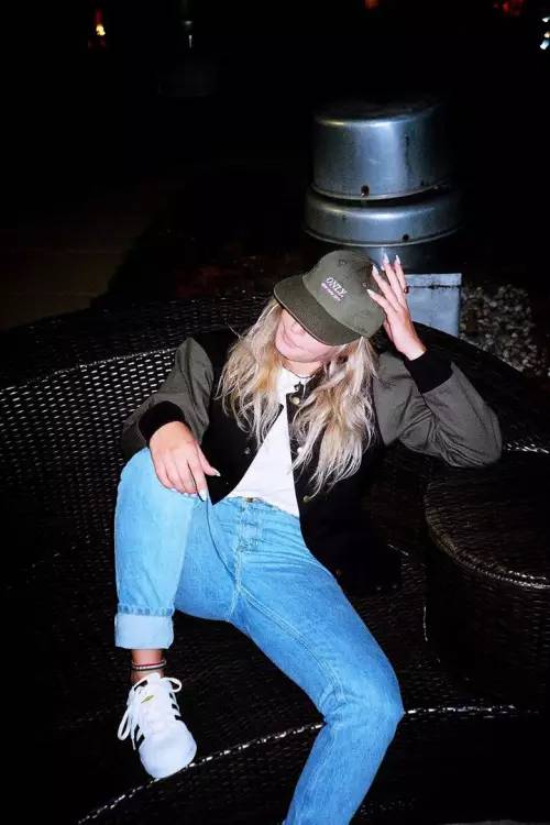 ONLYNY告诉你,不需要大印花等潮流元素,同样可以很潮。