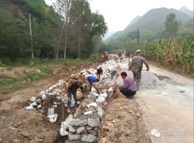 鞍匠黑沟门，美的不成样子
