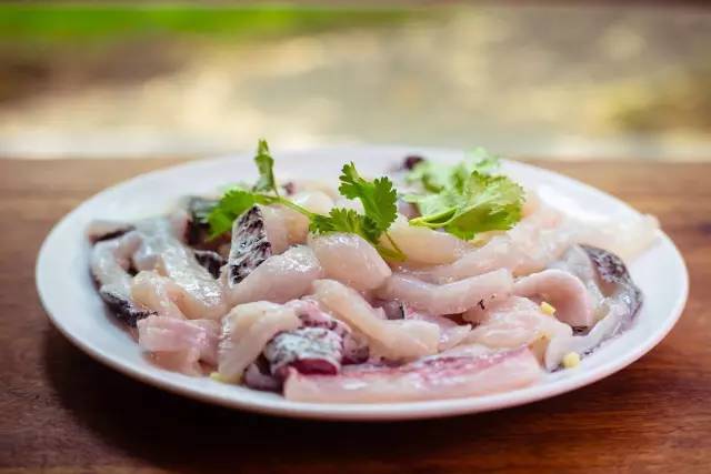 〈花开园〉顺德一间靓到“氹”一声的花园食府，赏花喂牛亲子