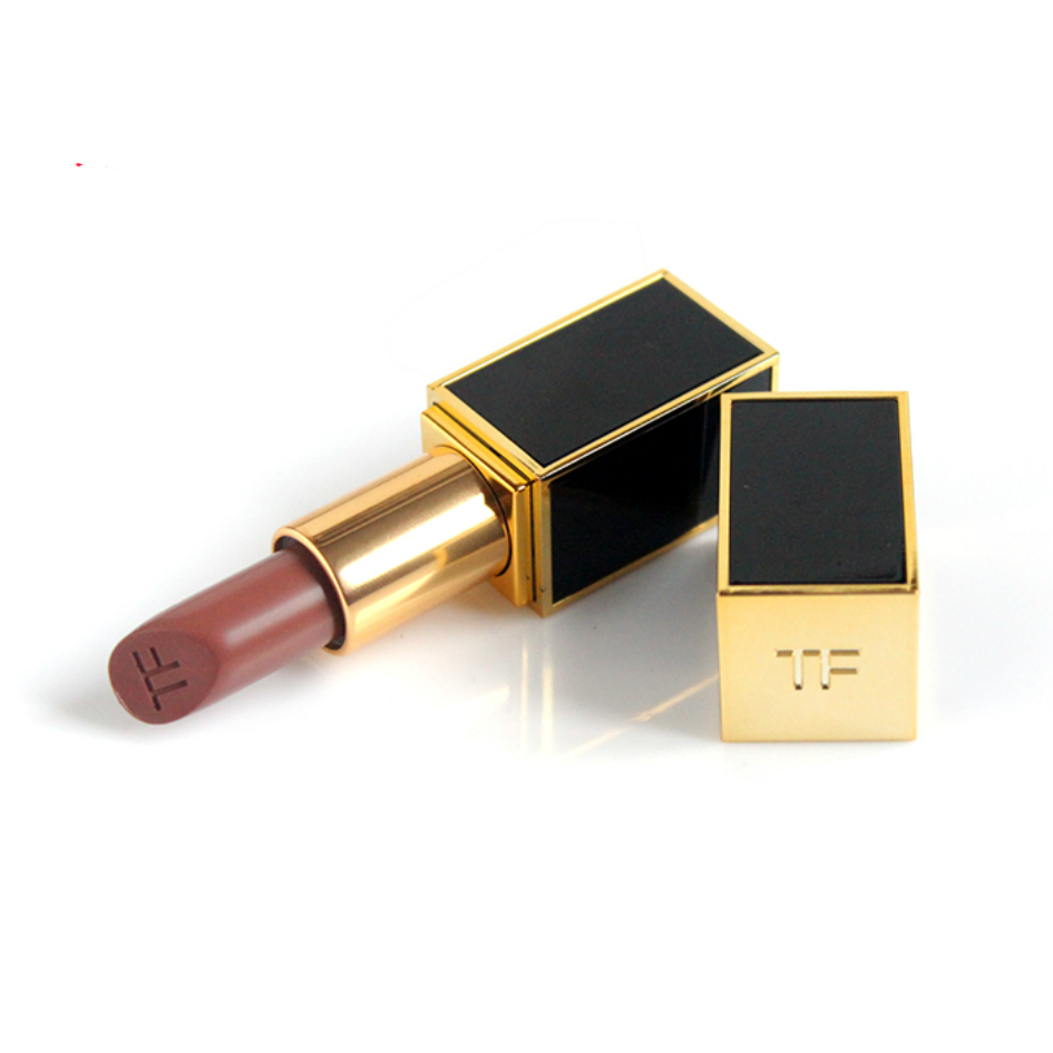 用口红颜色辨别直男,年轻人用口红选什么色号