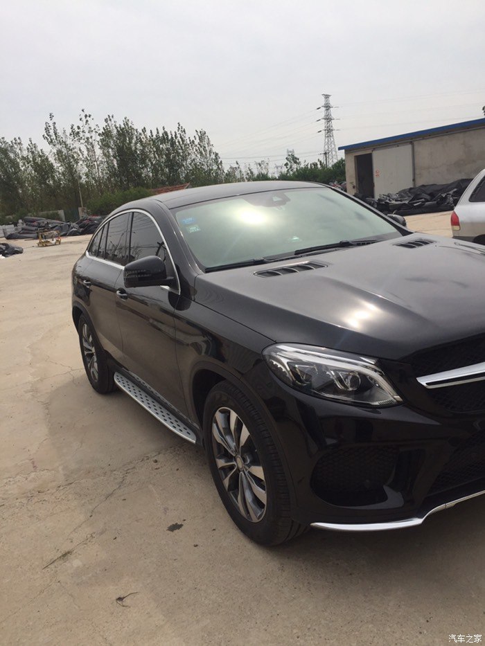 奔驰gle400运动版跑高速视频,奔驰gle400几秒破百运动模式