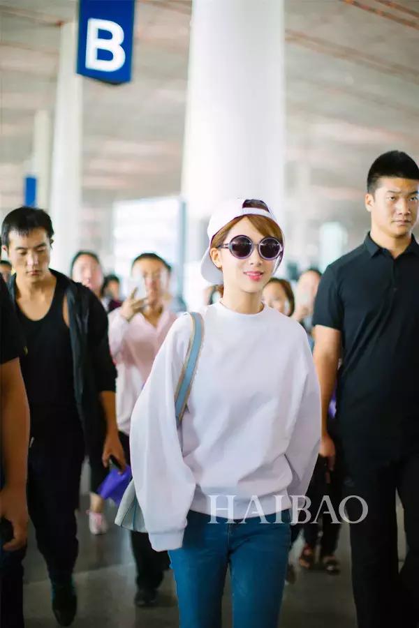 周冬雨和杨紫的区别,周冬雨和杨紫谁更漂亮